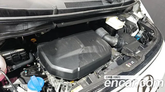 Hyundai Staria Staria 4WD Lounge 9 мест — Фото автомобиля 6