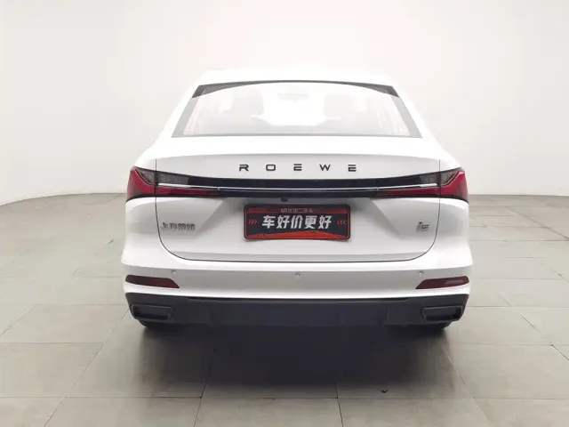 Roewe i5 — Фото автомобиля 4