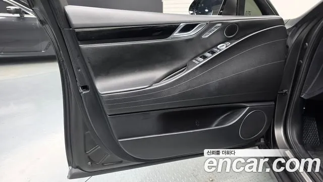 Genesis G80 RG3 — Фото автомобиля 13