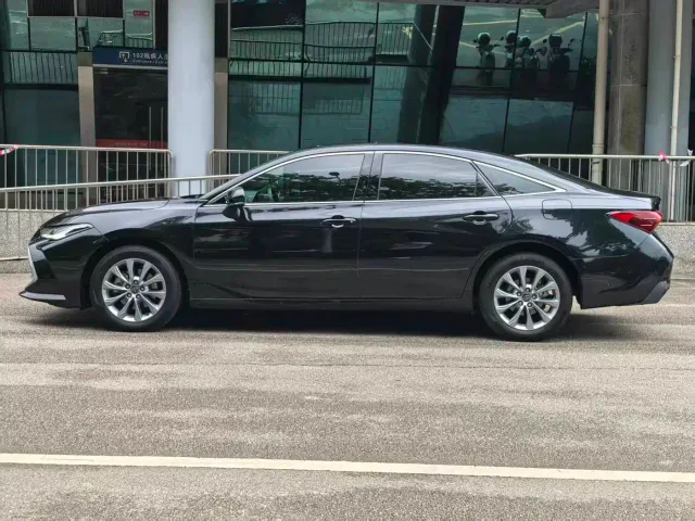 Toyota Avalon — Фото автомобиля 5