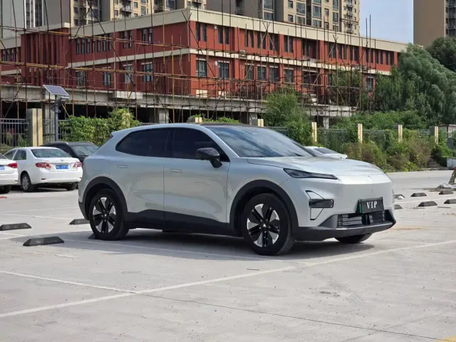 Deepal S05 — Фото автомобиля 3
