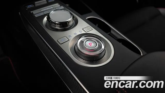 Genesis GV70 2.5T Бензин 2WD — Фото автомобиля 9