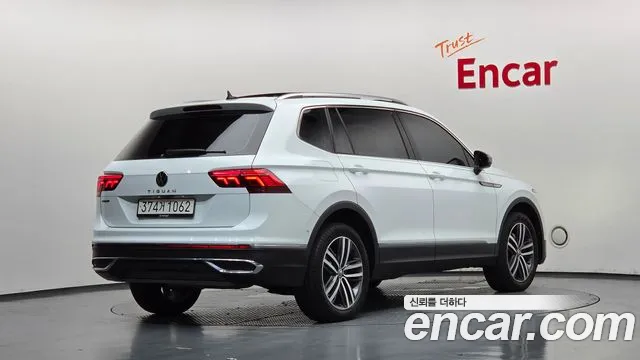 Volkswagen Tiguan — Фото автомобиля 2