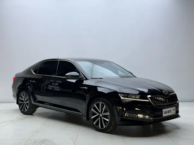 Skoda Superb — Фото автомобиля 3