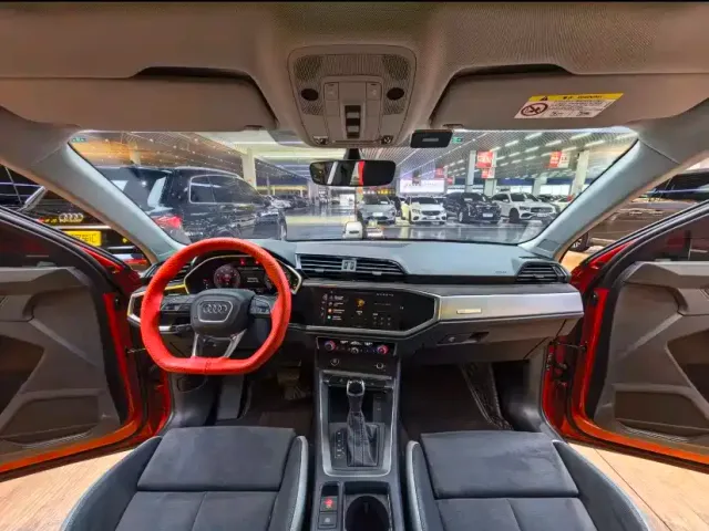 Audi Q3 — Фото автомобиля 9