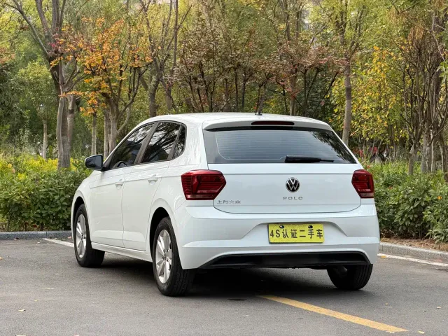 Volkswagen Polo — Фото автомобиля 18