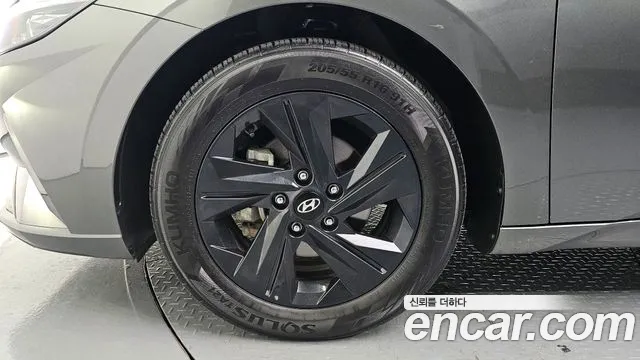 Hyundai AVANTE Avante (CN7) — Фото автомобиля 5