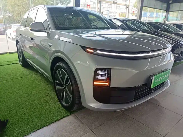 Li Auto L6 — Фото автомобиля 3