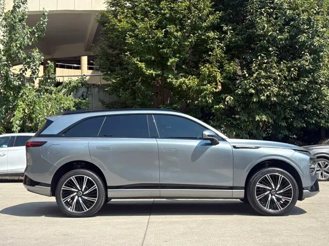 Xpeng G9 — Фото автомобиля 4