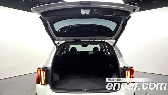 Kia Sorento Sorento 4-е поколение Бензин 2.5T 2WD — Фото автомобиля 15