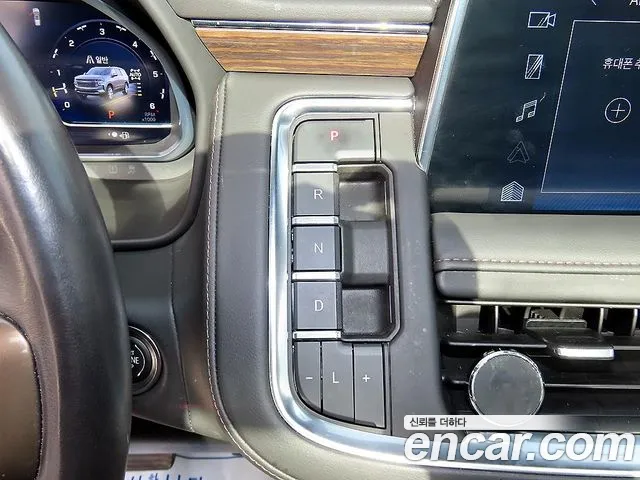 Chevrolet Tahoe — Фото автомобиля 9
