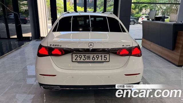 Mercedes-Benz E-Class W214 — Фото автомобиля 4