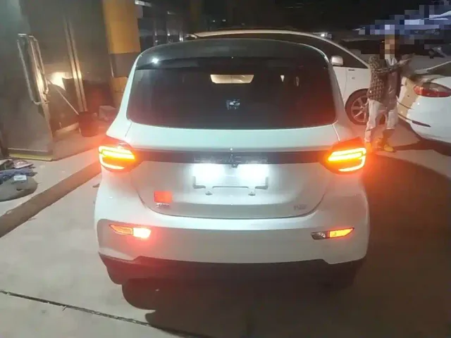 Leapmotor T03 — Фото автомобиля 5