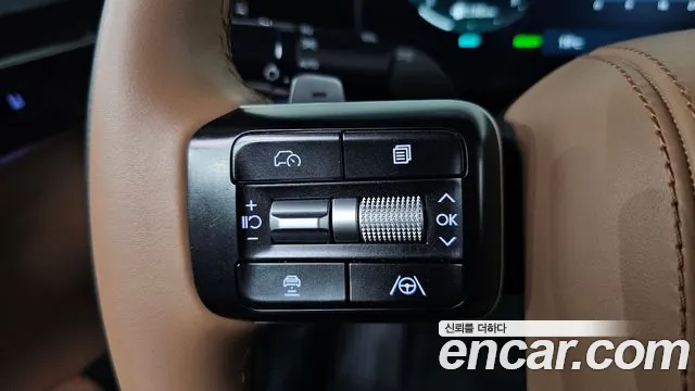 Hyundai Grandeur GN7 — Фото автомобиля 30