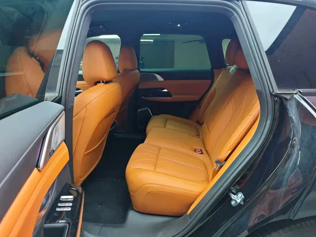 Xpeng G9 — Фото автомобиля 8