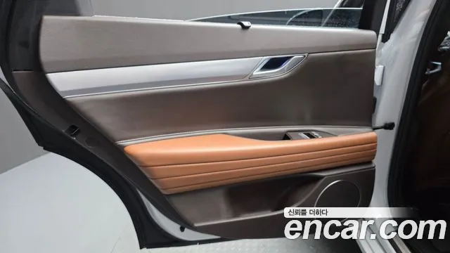 Genesis G80 Бензин 2.5 турбо 2WD — Фото автомобиля 23