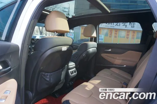 Hyundai Santafe — Фото автомобиля 17