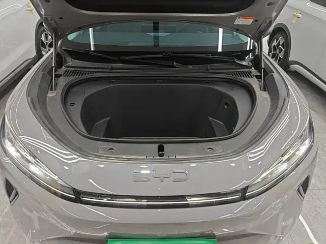 BYD Sealion 05 EV — Фото автомобиля 19