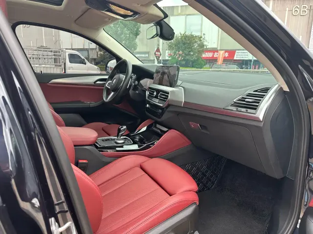 BMW X4 — Фото автомобиля 11