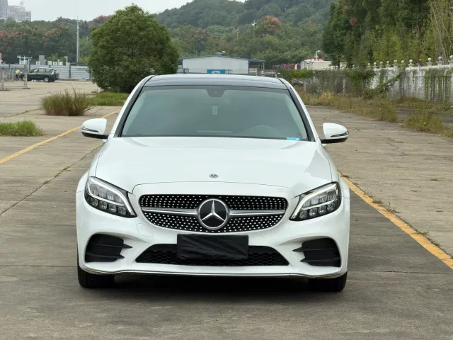 Mercedes-Benz C-Class — Фото автомобиля 2