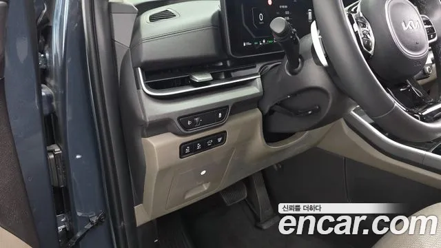 Kia Carnival Generation 4 — Фото автомобиля 19