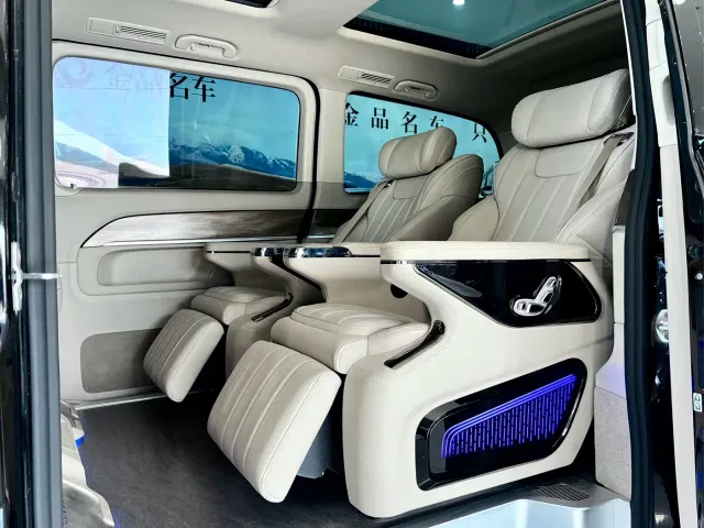 Mercedes-Benz V-Class — Фото автомобиля 10