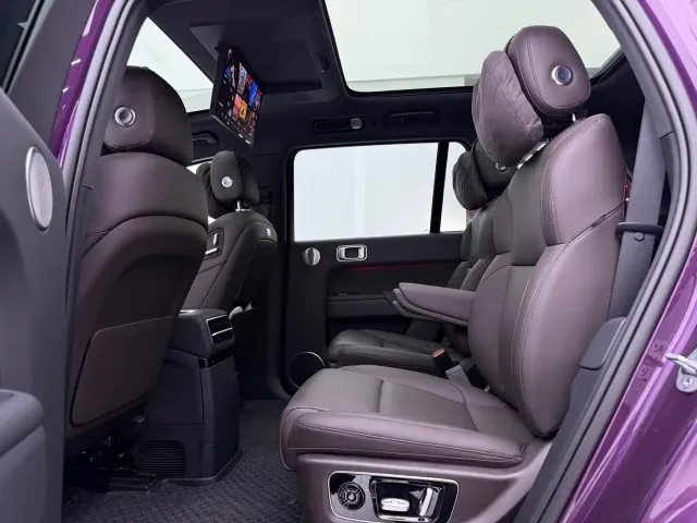 Li Auto L9 — Фото автомобиля 18