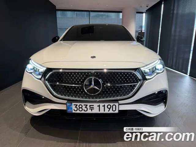 Mercedes-Benz E-Class — Фото автомобиля 3