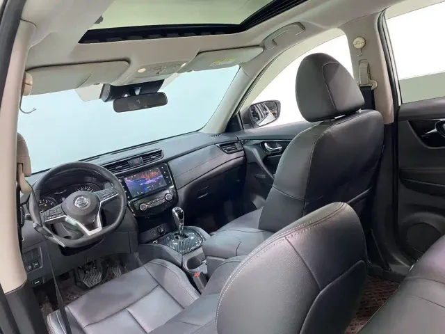 Nissan X-Trail — Фото автомобиля 6