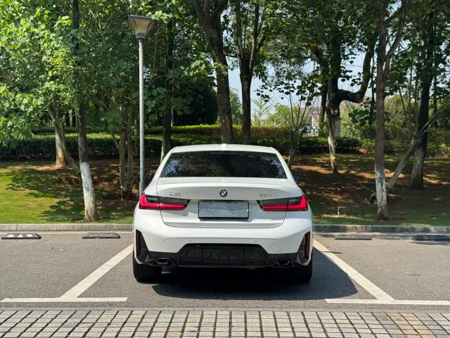 BMW 3 Series — Фото автомобиля 8