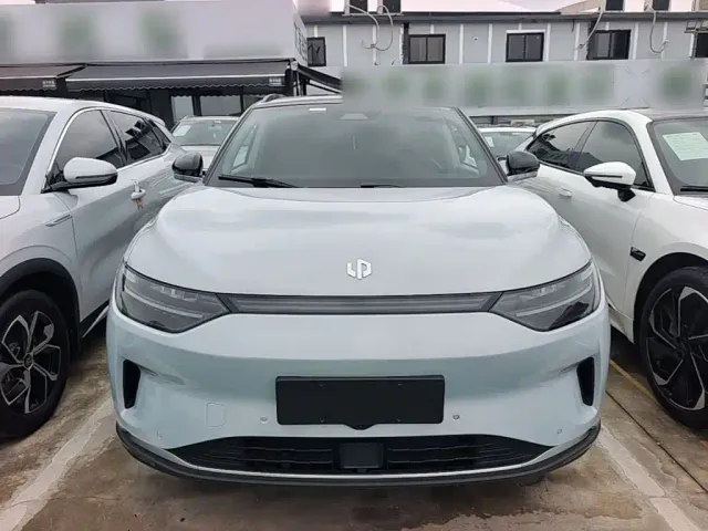 Leapmotor C11 — Фото автомобиля 2