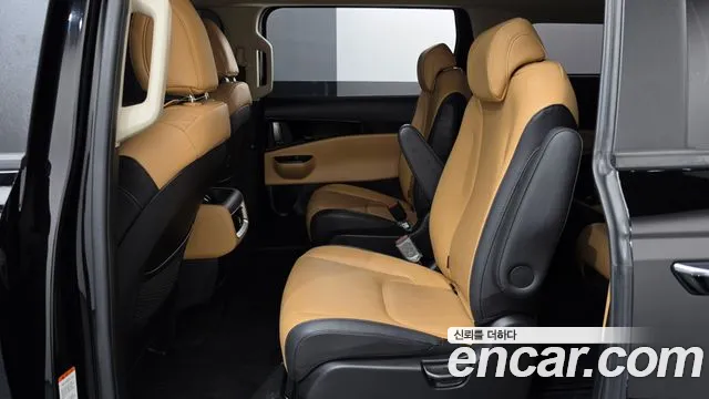 Kia Carnival 4th Gen — Фото автомобиля 17