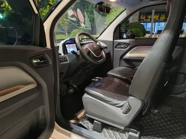 Wuling Hongguang Mini EV — Фото автомобиля 13