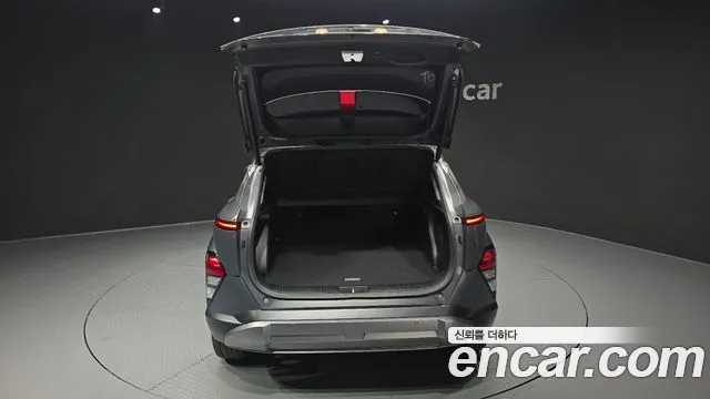 Hyundai Kona Kona (SX2) Бензин 1.6 Turbo 4WD — Фото автомобиля 20