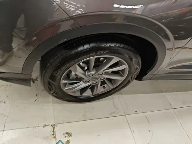 Geely Binyue — Фото автомобиля 22