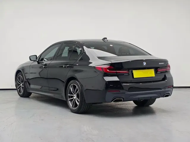 BMW 5 Series — Фото автомобиля 5