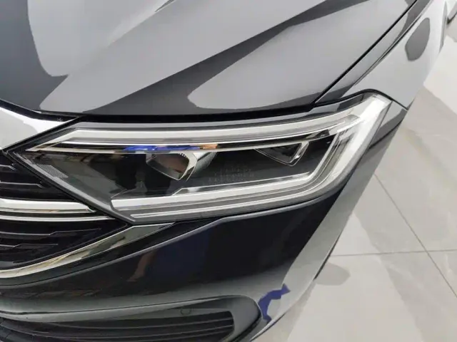 Volkswagen Sagitar — Фото автомобиля 5