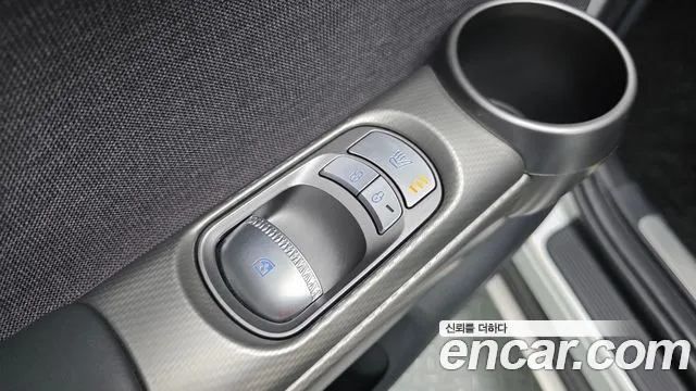 Genesis GV60 — Фото автомобиля 18