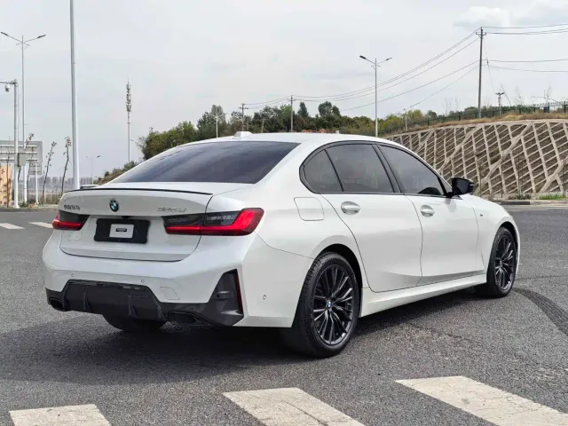 BMW 3 Series — Фото автомобиля 6
