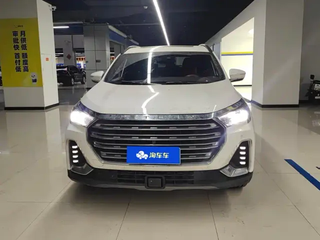 Jetour X90 — Фото автомобиля 2
