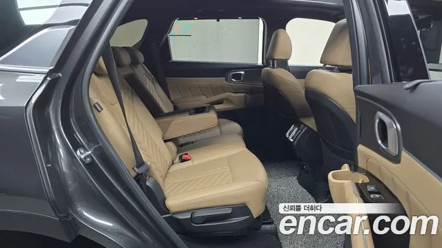 Kia Sorento Новый Sorento 4 поколение Бензин 2.5T 4WD — Фото автомобиля 9
