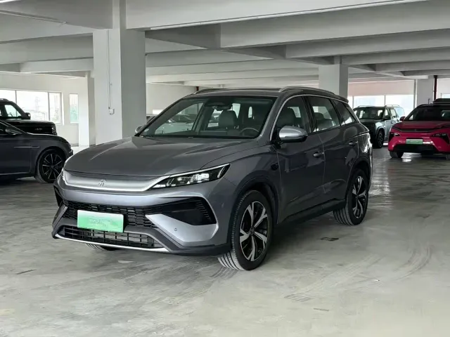 Фотография автомобиля — BYD Song Pro