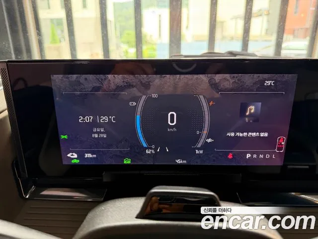 GMC Hummer EV — Фото автомобиля 8