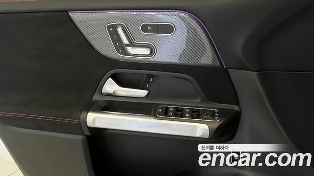 Mercedes-Benz GLB-Class — Фото автомобиля 15