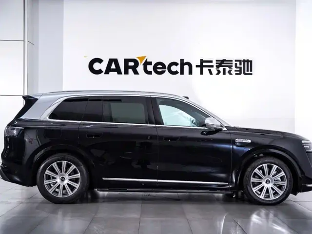AITO Wenjie AITO M8 — Фото автомобиля 3