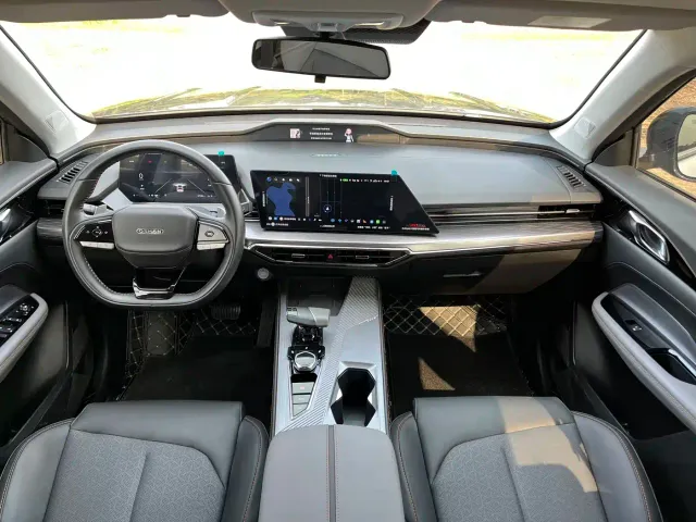 Changan Z6 — Фото автомобиля 14