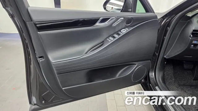 Genesis G80 RG3 — Фото автомобиля 13