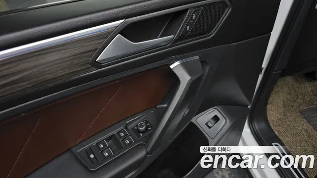 Volkswagen Tiguan — Фото автомобиля 15