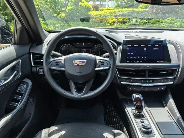 Cadillac CT5 — Фото автомобиля 7