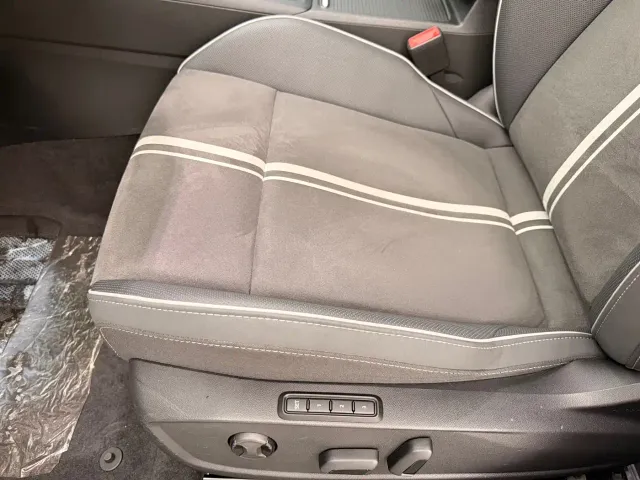 Volkswagen Golf — Фото автомобиля 15